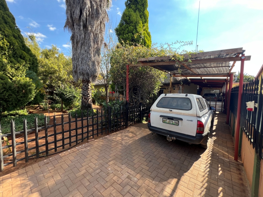 4 Bedroom Property for Sale in Stilfontein North West